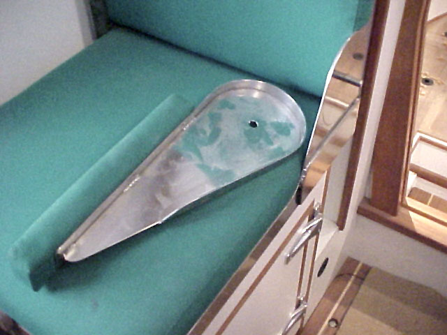 helm seat-1.jpg